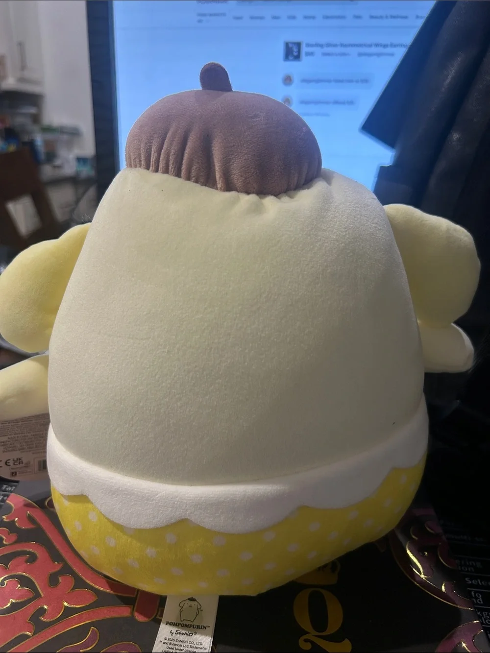 Sanrio Pompompurin Yellow & Cream Egg Plush with Brown Beret